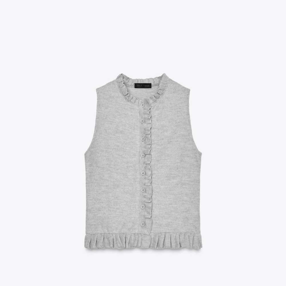 Never worn Zara knit ruffle top